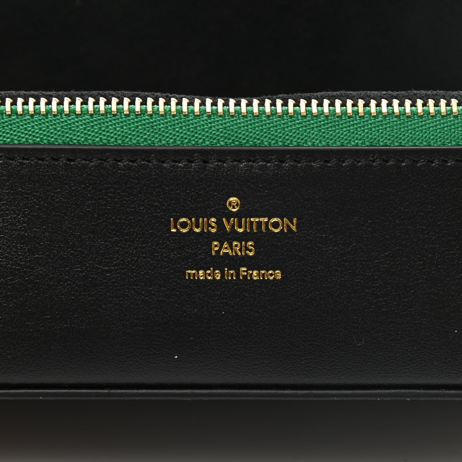 Louis Vuitton Jacquard Velvet Monogram LV Match Sunglasses Case GM Vert 6 of 7