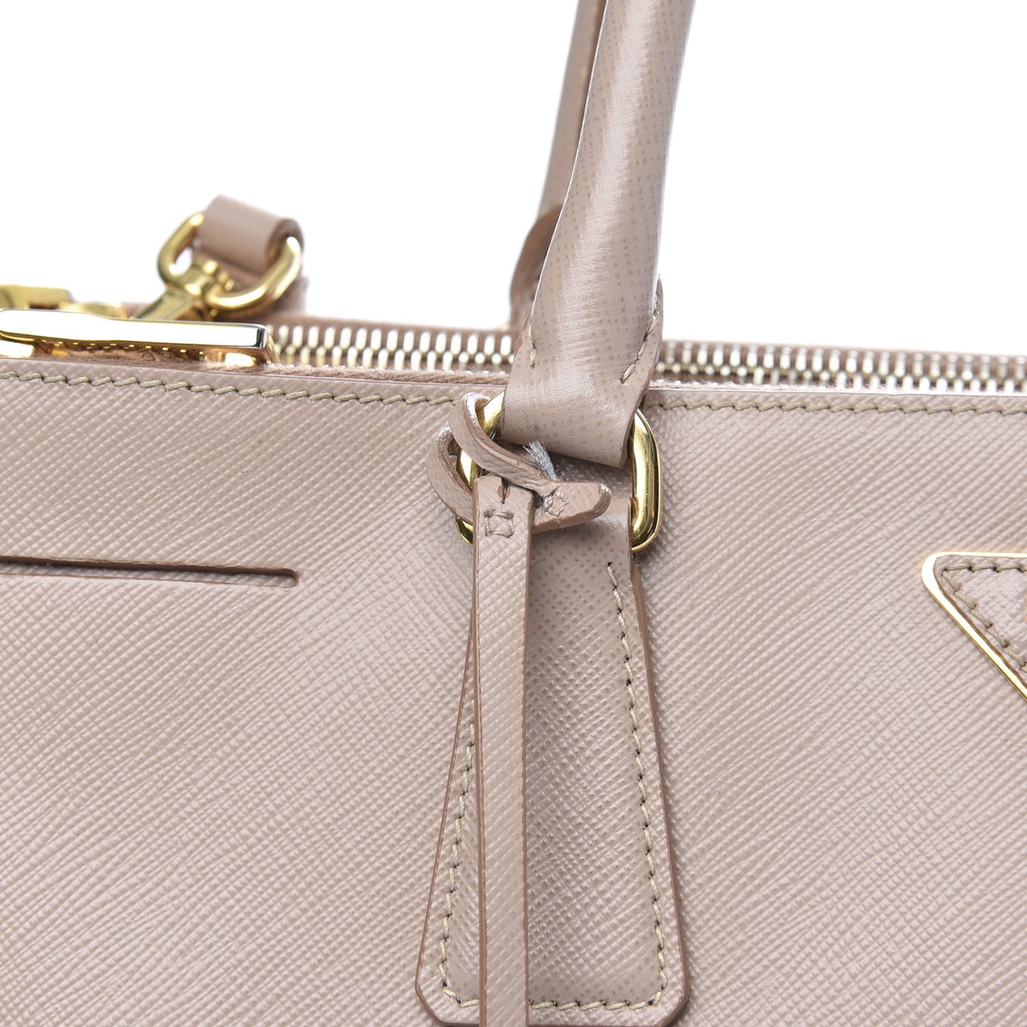 Saffiano Medium Galleria Double Zip Tote Cammeo