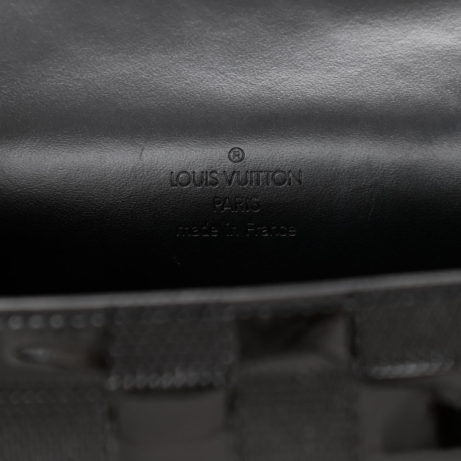 Louis Vuitton Damier Vernis Club Bag Black 6 of 8