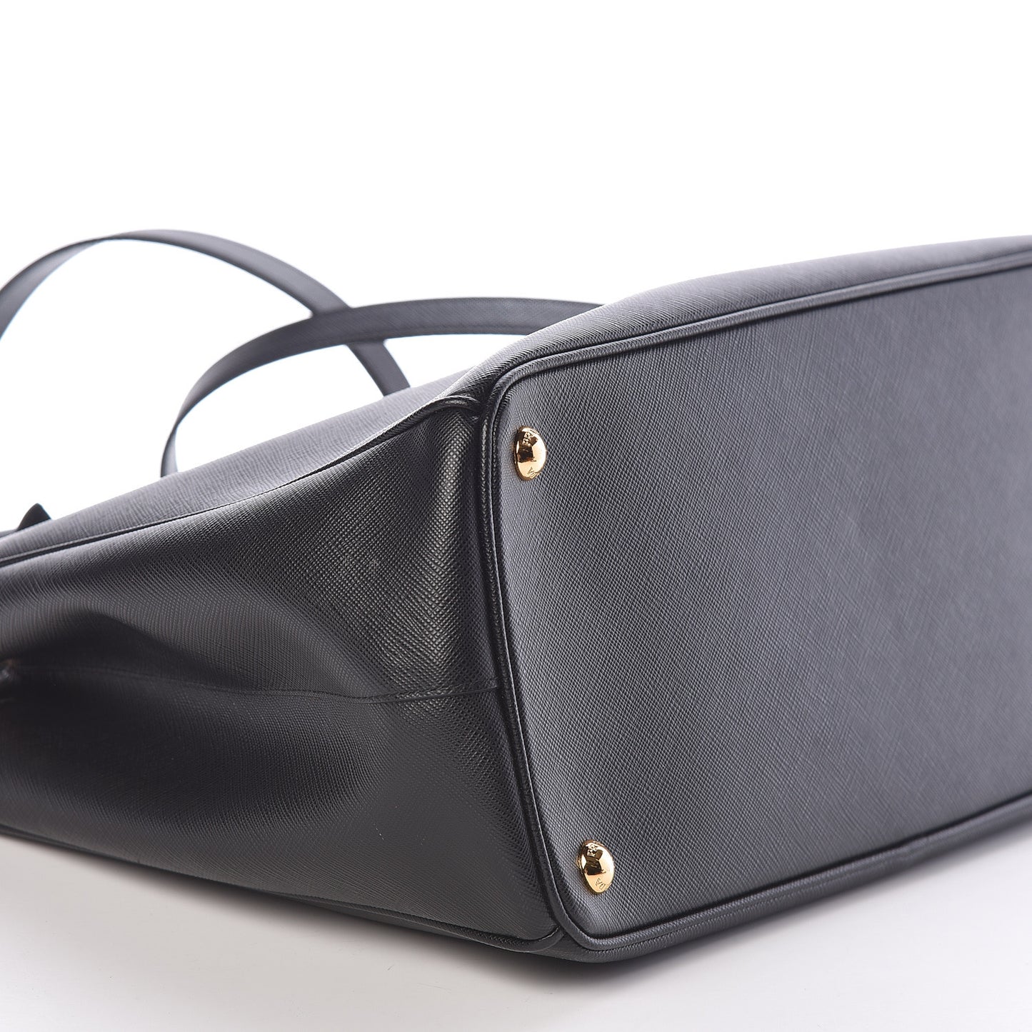 Saffiano Medium Galleria Double Zip Tote Black