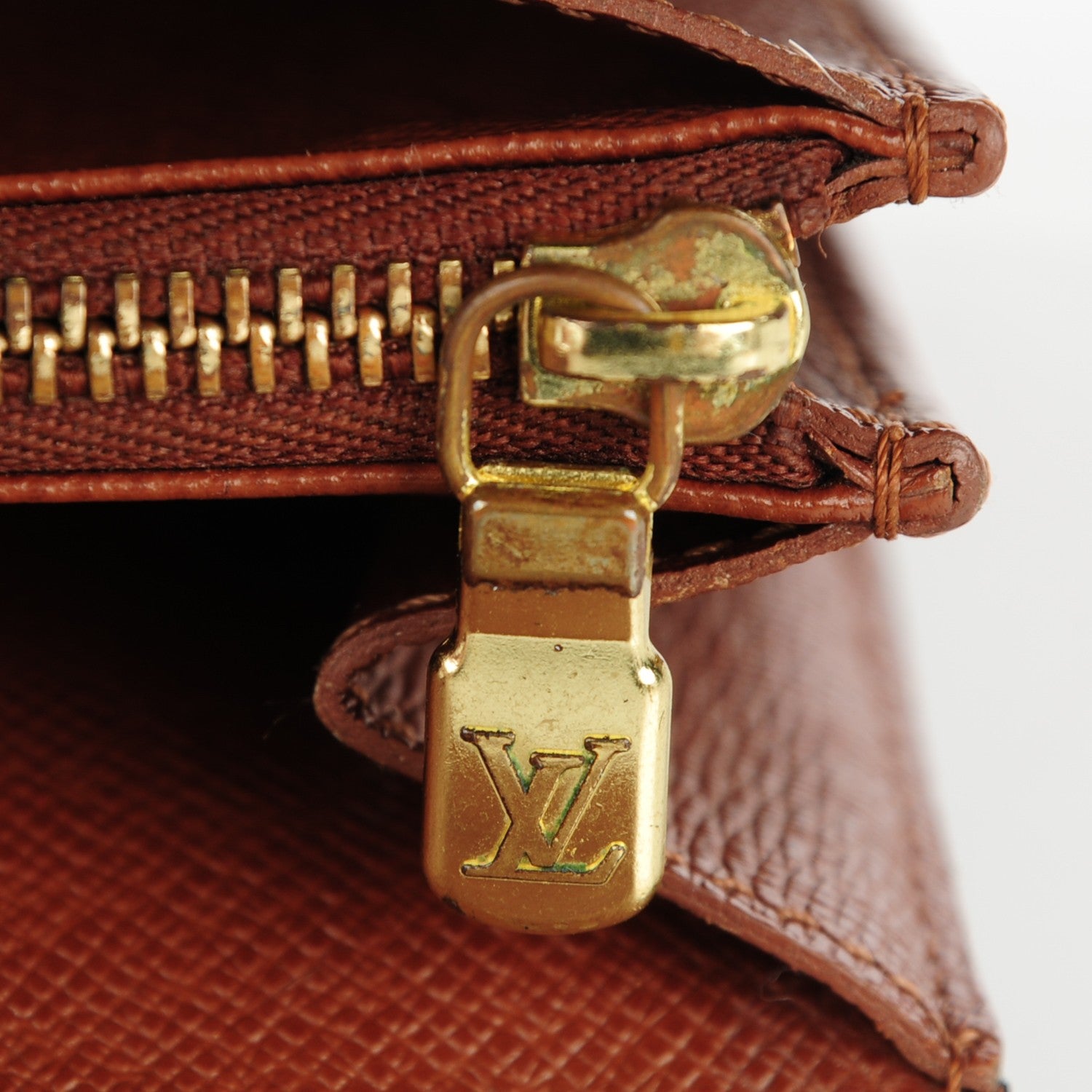 Louis Vuitton Monogram Sarah Wallet 9 of 9