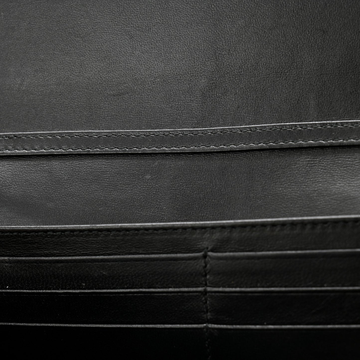 Grained Calfskin Diorama Croisiere Chain Wallet Black