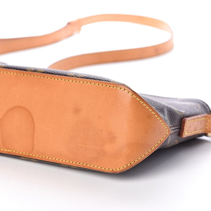 Louis Vuitton Monogram Trotteur 8 of 9