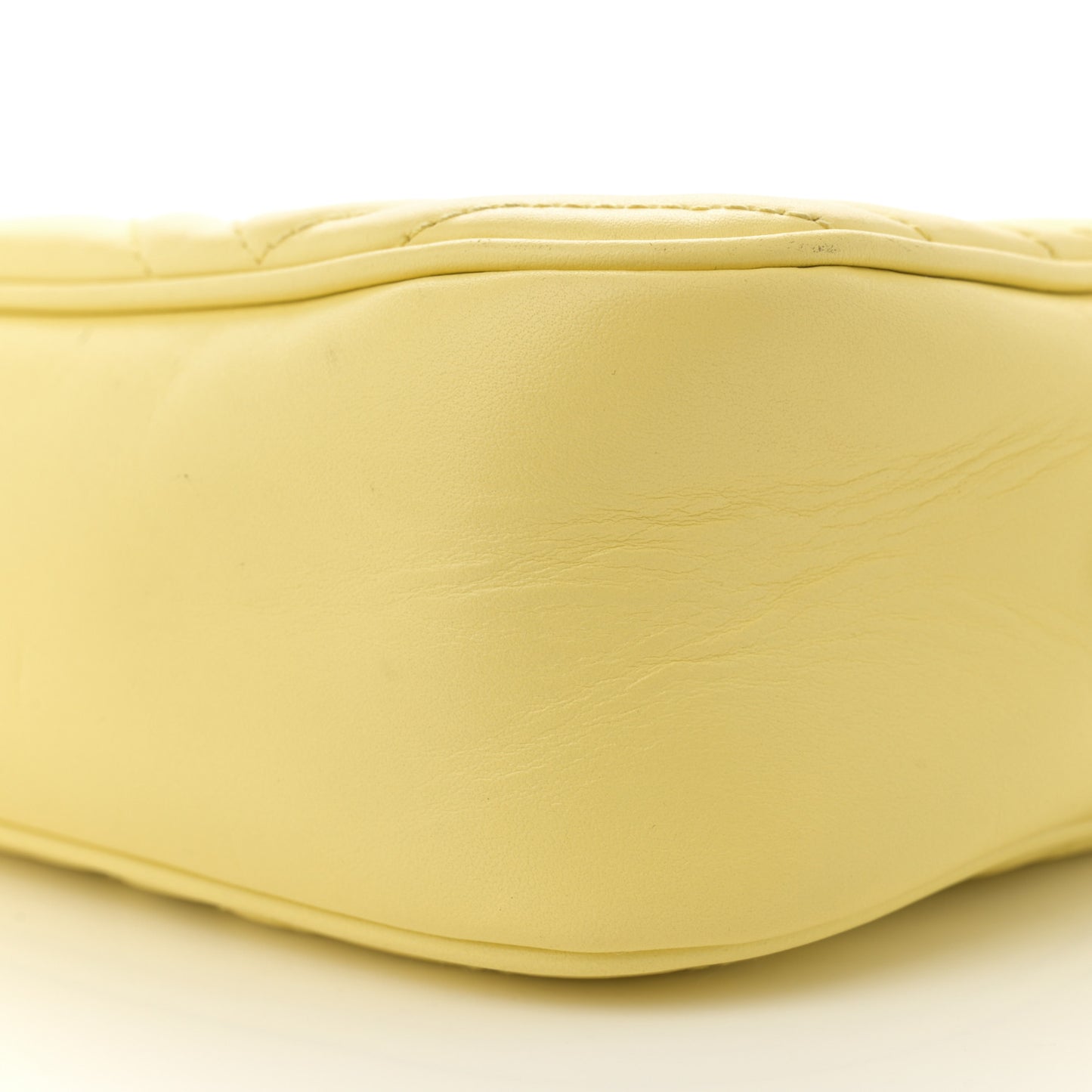 Calfskin Matelasse Small GG Marmont Chain Shoulder Bag Banana