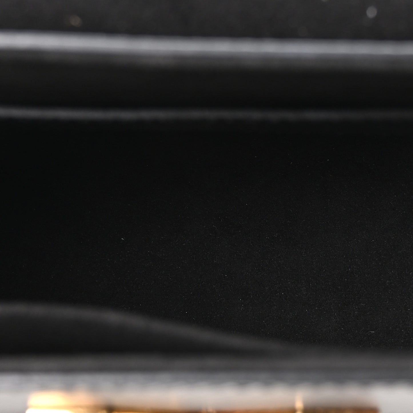 Epi Twist Shoulder Bag MM Black