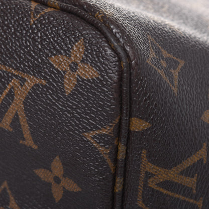 Louis Vuitton Monogram Neverfull MM 30 of 34