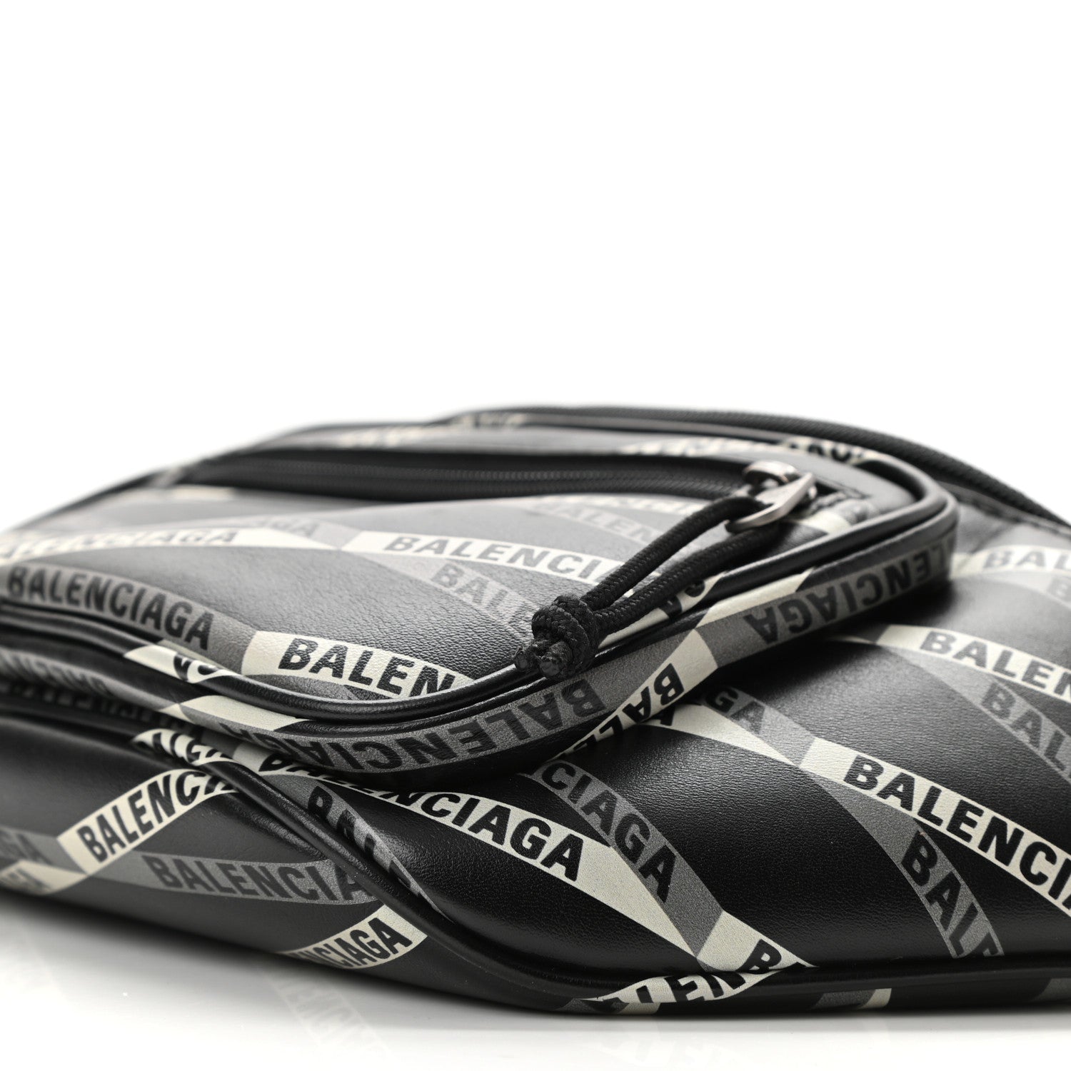 Balenciaga Smooth Calfskin Losange Monogram Explorer Belt Bag Black Grey 10 of 10