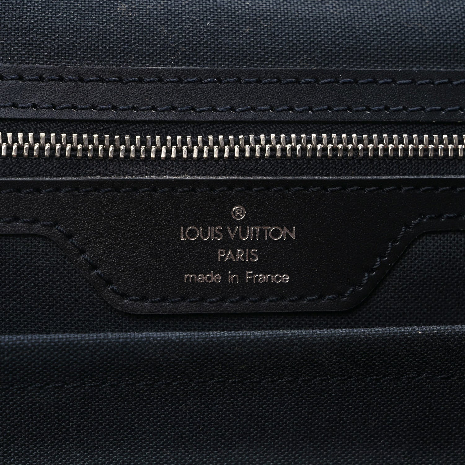 Louis Vuitton Taiga Taimyr Messenger Bag Ardoise 5 of 7
