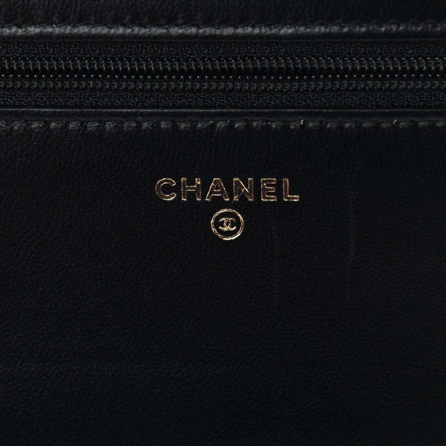 Iridescent Lambskin Quilted Pearl Wallet On Chain WOC Black