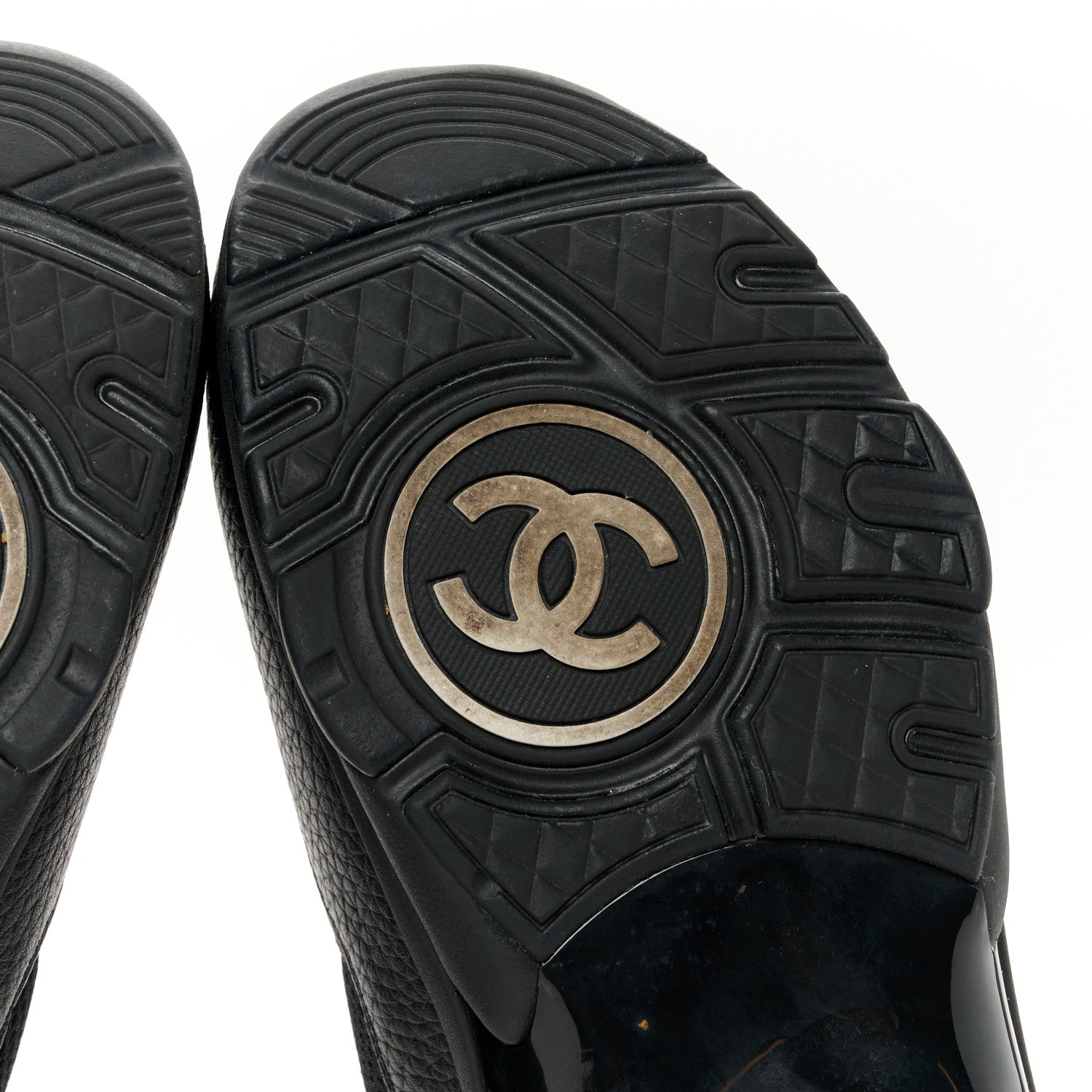 Chanel Mesh Suede Grained Calfskin Womens CC Sneakers 40 Black White 7 of 11