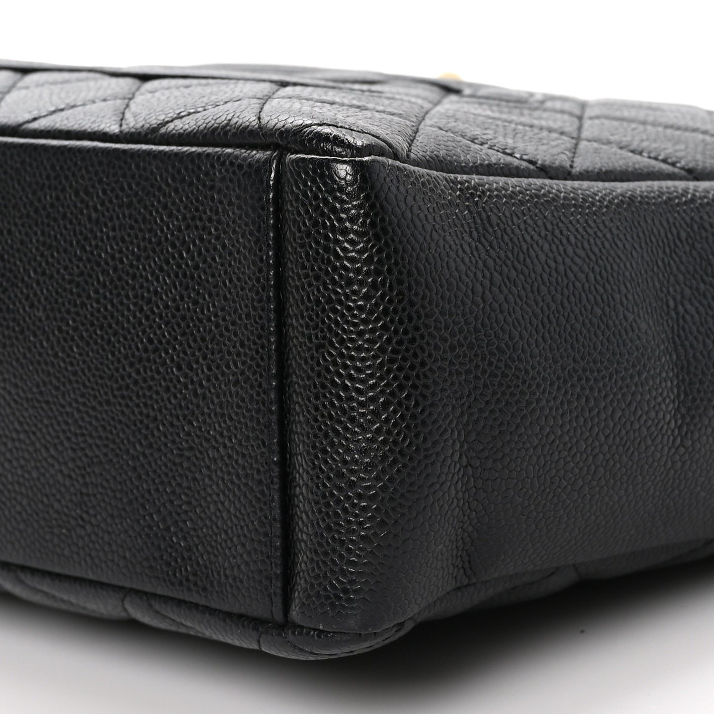 Caviar Quilted Petit Shopping Tote PST Black