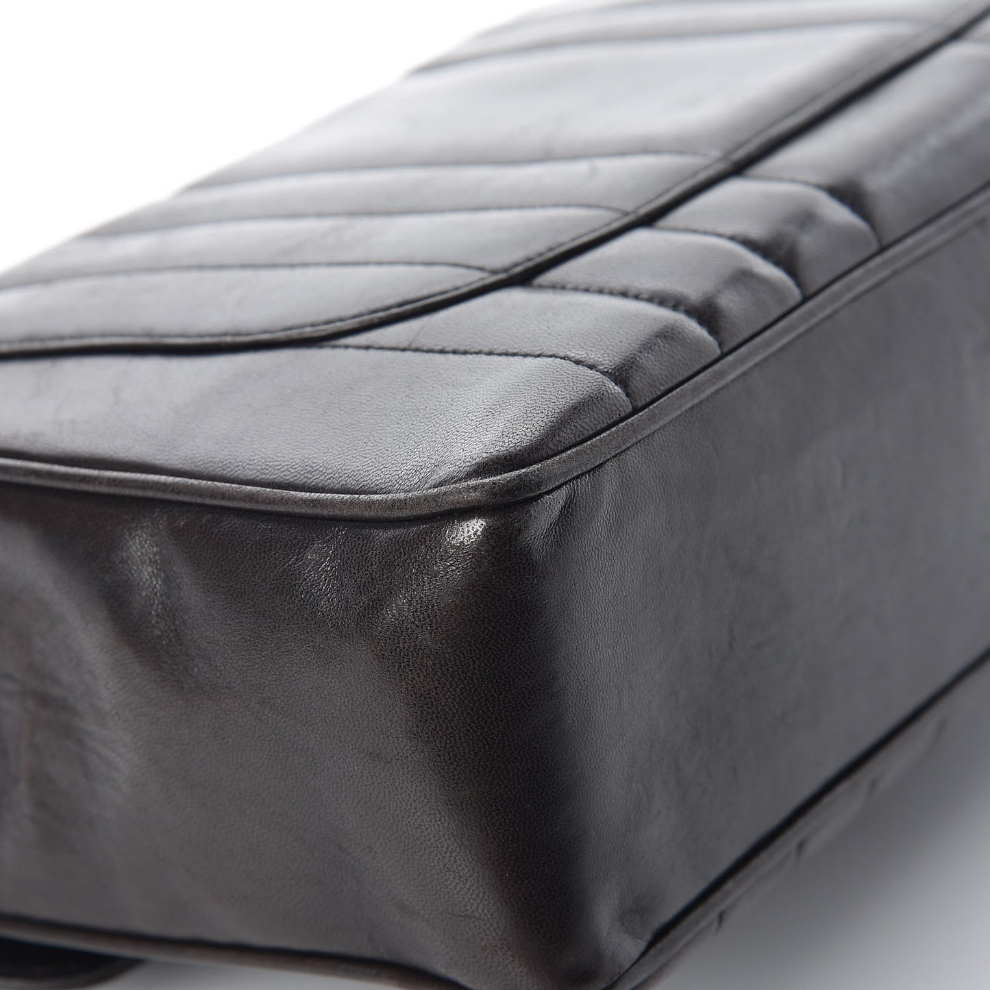 Lambskin Vertical Quilt Jumbo Flap Black
