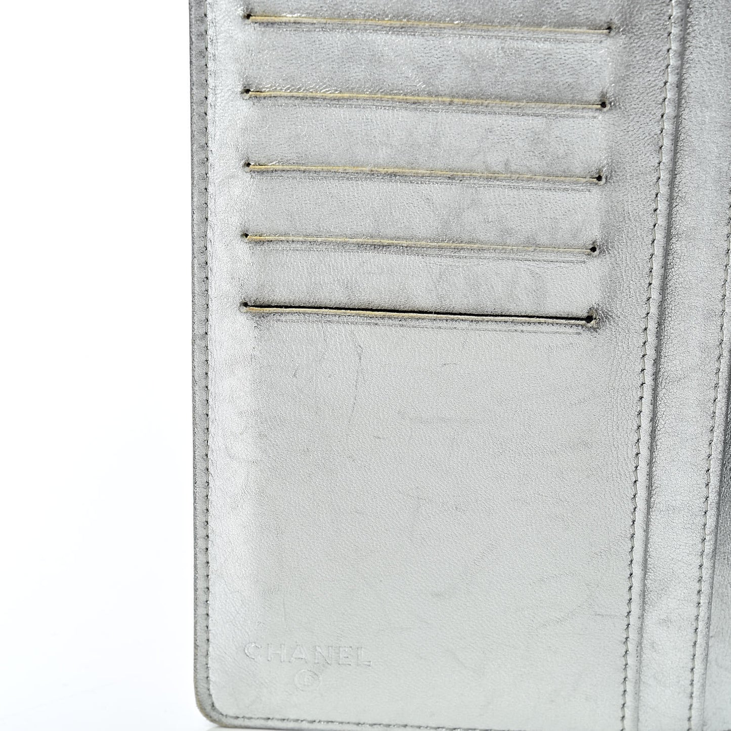 Metallic Patent Calfskin Quilted Lucky Symbols Yen Wallet Silver