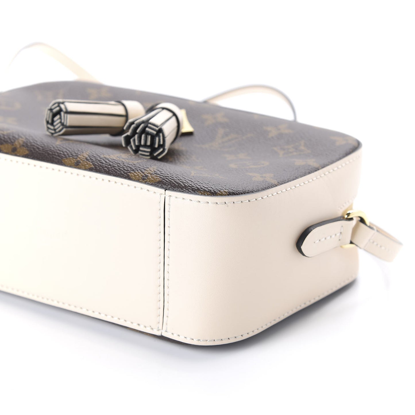 Monogram Saintonge Creme