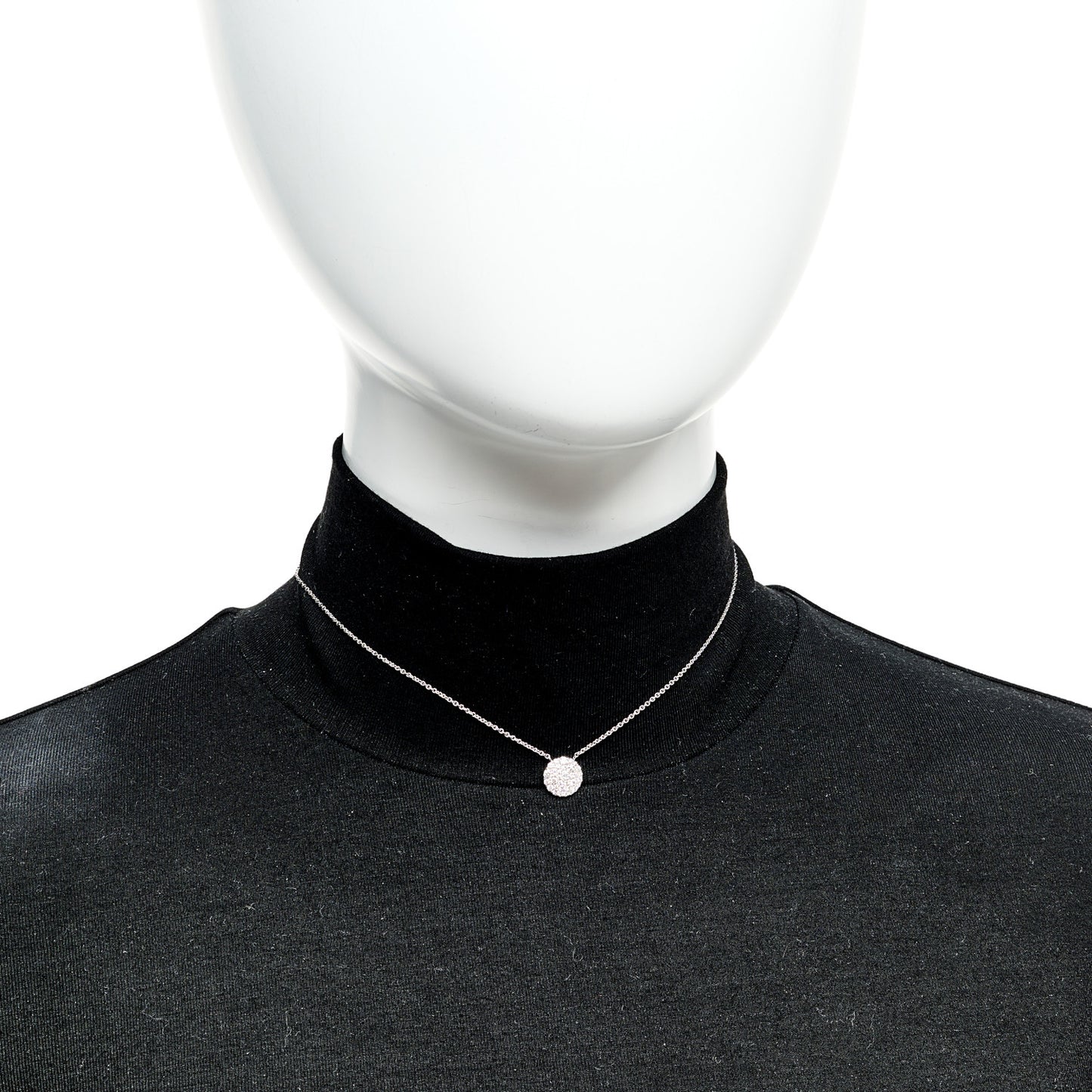 18K White Gold Diamond Round Pave Pendant Necklace