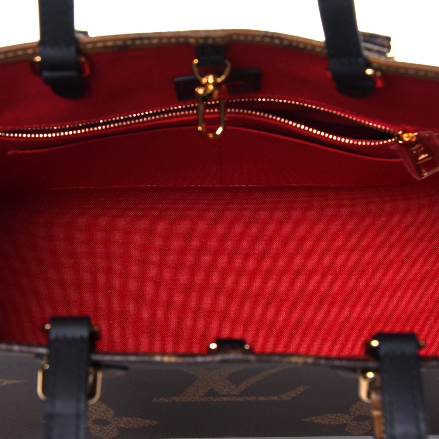Reverse Monogram Giant Onthego MM