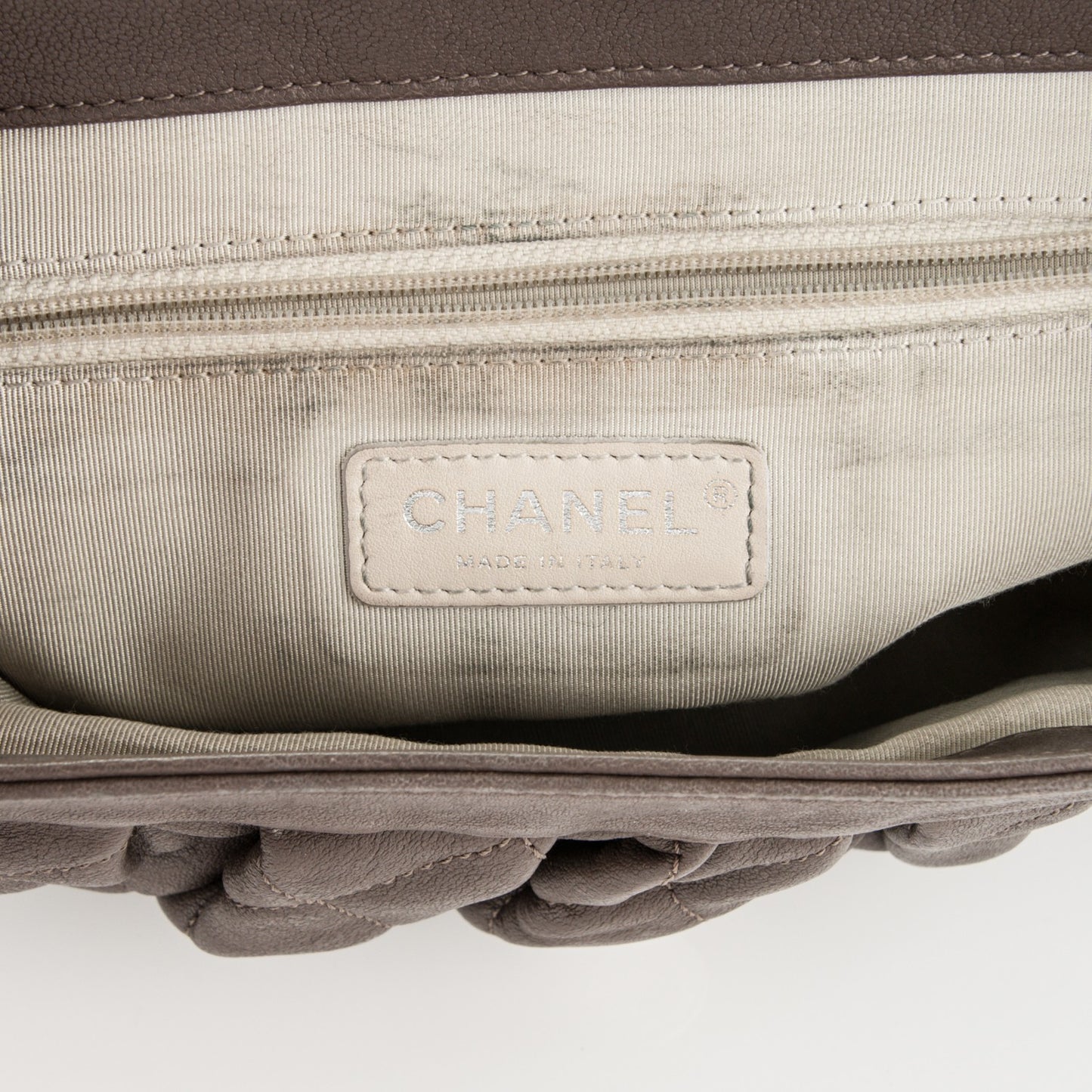 Washed Lambskin Quilted Medium Chain Around Messenger Taupe