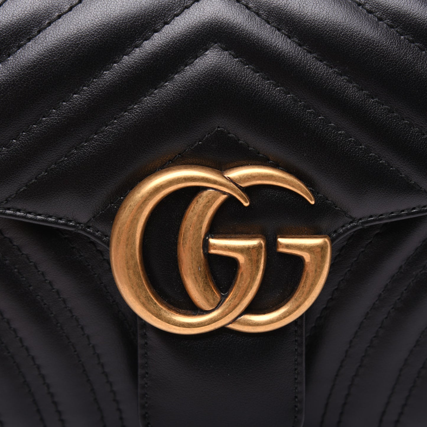 Calfskin Matelasse Small GG Marmont Shoulder Bag Black