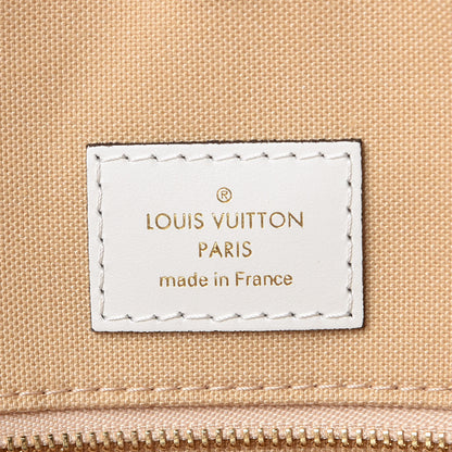 Louis Vuitton Monogram Giant Onthego GM Kaki Beige 7 of 11
