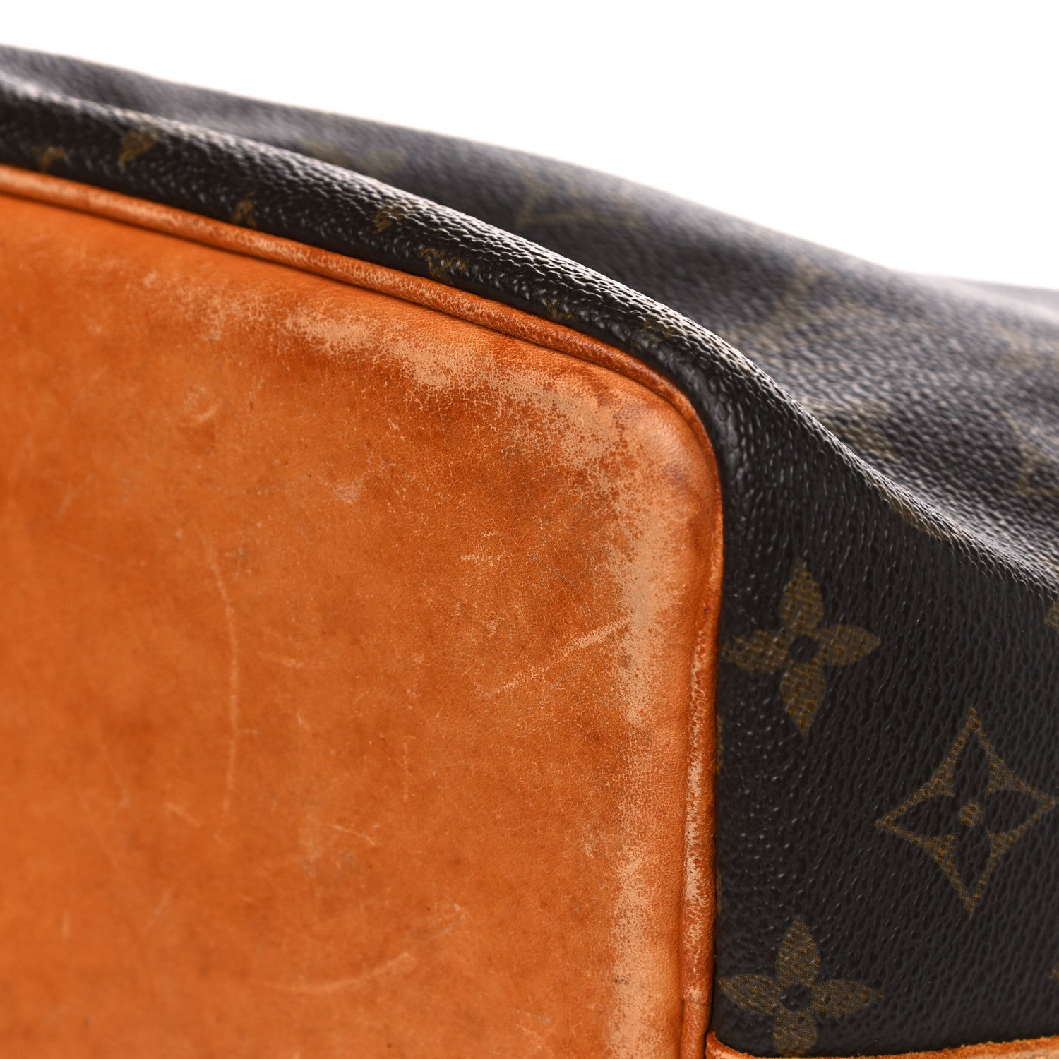 Louis Vuitton Monogram Petit Noe 19 of 32