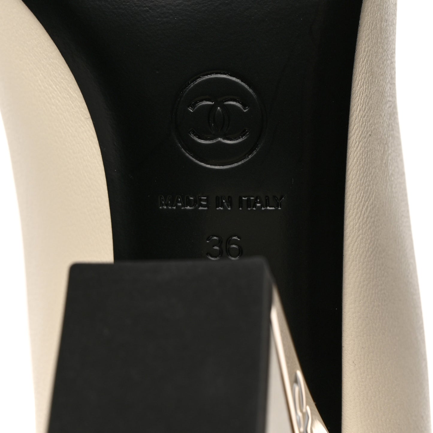 Lambskin Grosgrain Triangle & Collar 90 Ankle Boots 36 Ivory Black