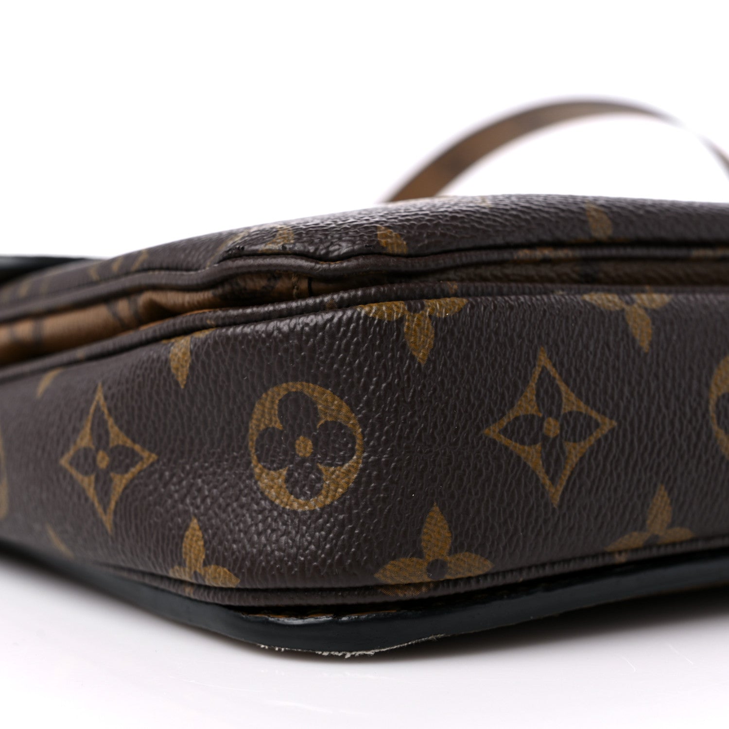 Louis Vuitton Reverse Monogram Pochette Metis 8 of 20