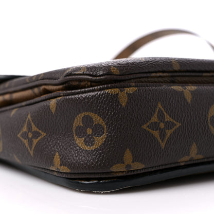 Louis Vuitton Reverse Monogram Pochette Metis 8 of 20