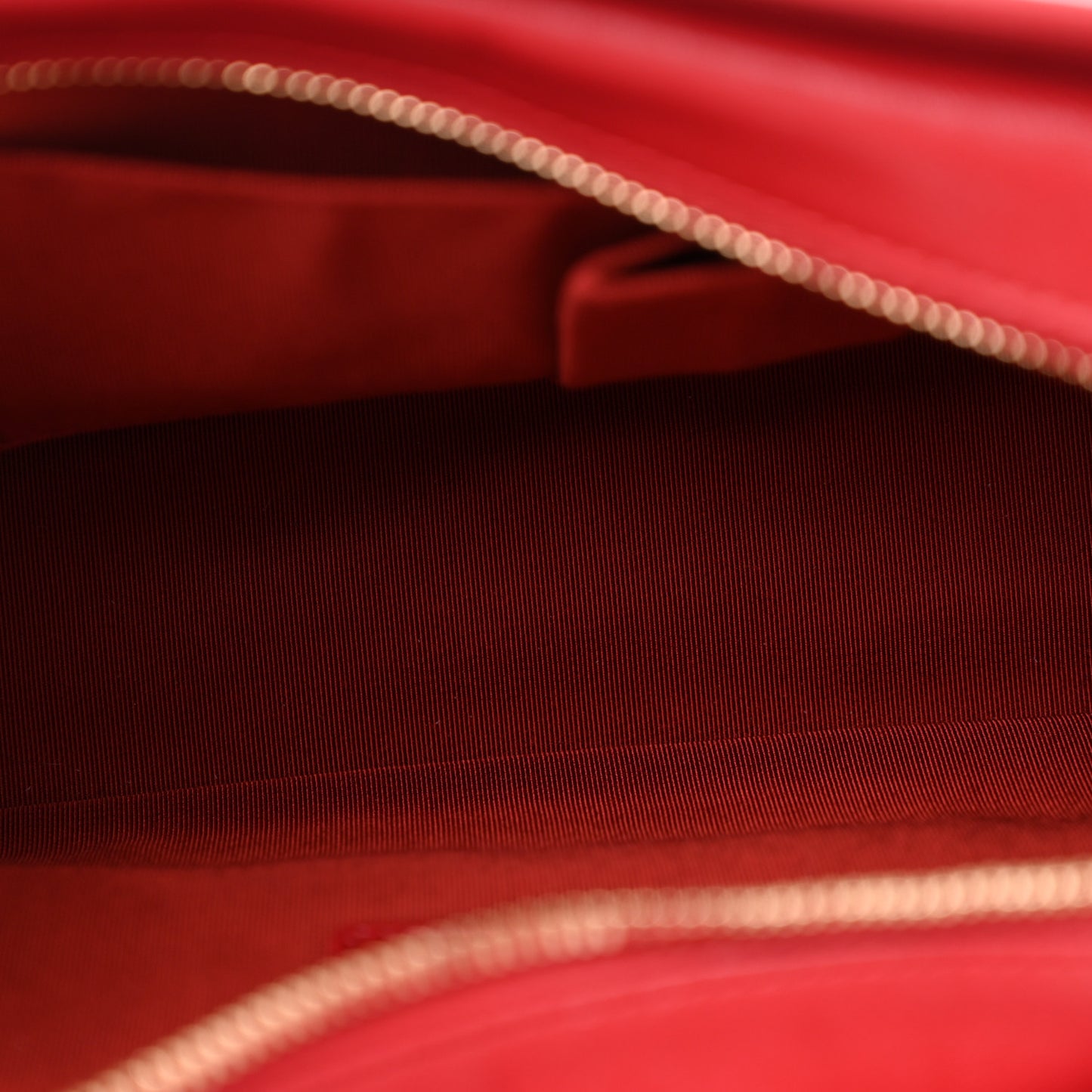 Aged Smooth Calfskin Quilted Medium Gabrielle Logo Hobo Red