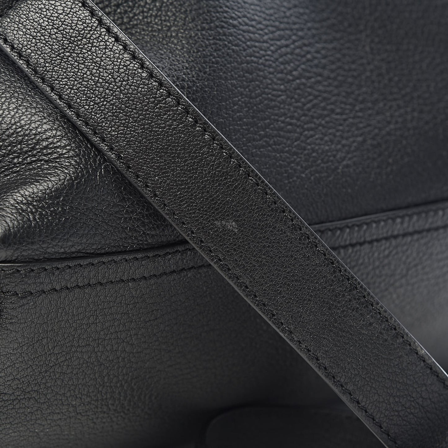 Sugar Goatskin Medium Pandora Black