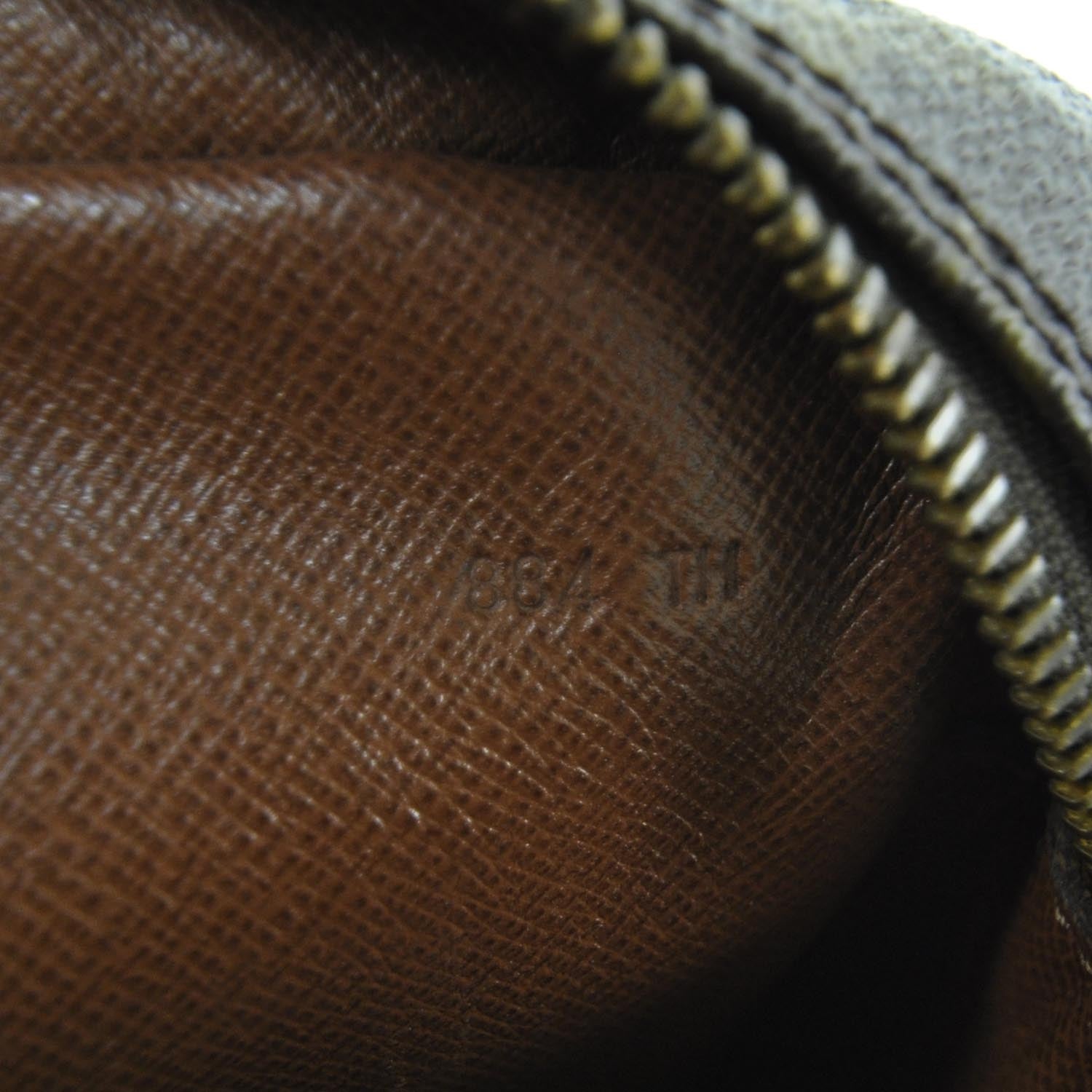 Louis Vuitton Monogram Pochette Compiegne PM Toiletries Bag 8 of 8