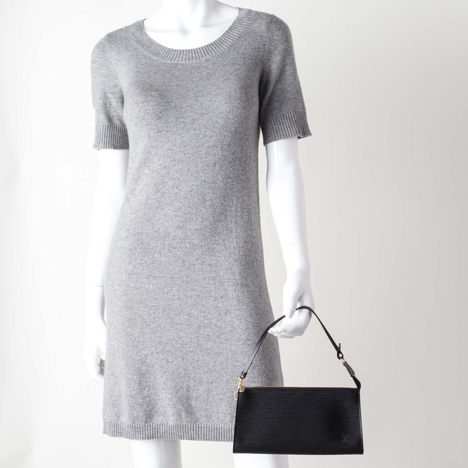 Louis Vuitton Epi Pochette Accessories 24 Black 2 of 9