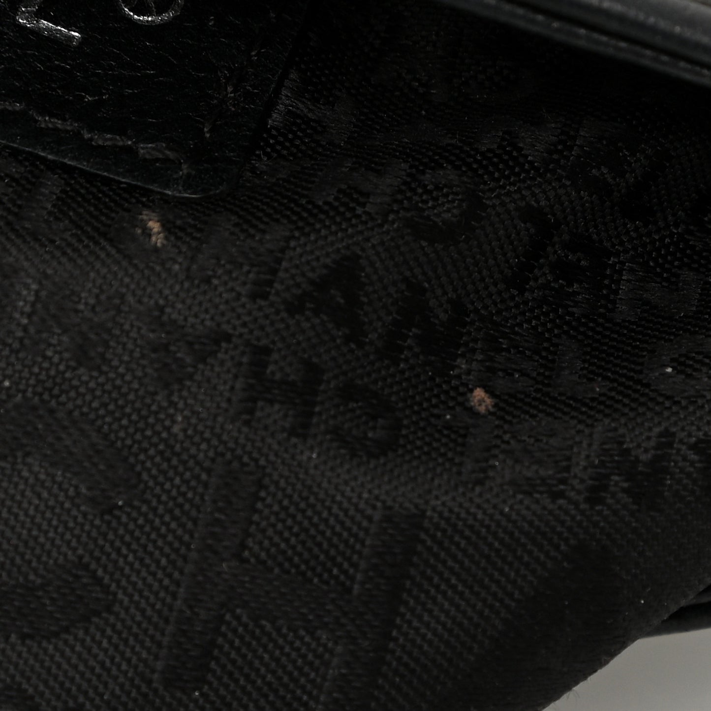 Lambskin Lax Pochette Black