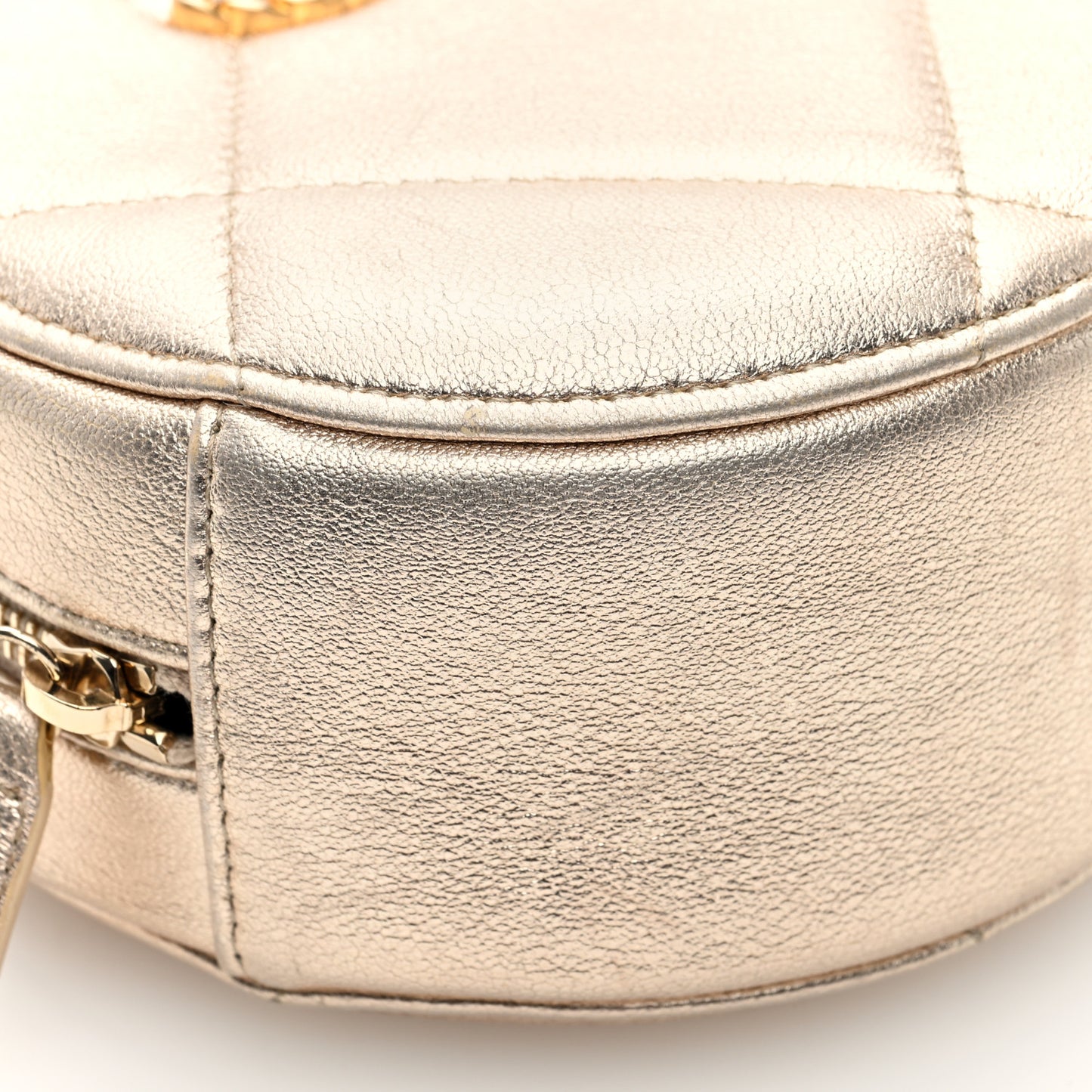 Metallic Lambskin Quilted Chanel 19 Round Clutch With Chain Gold