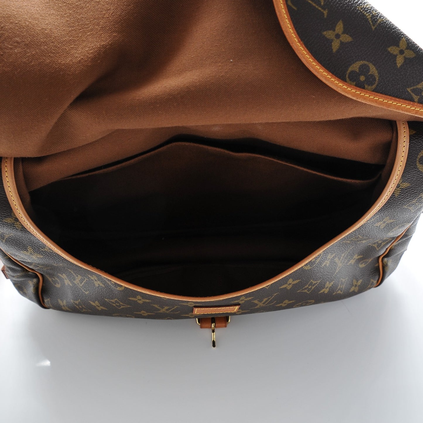 Monogram Saumur 35