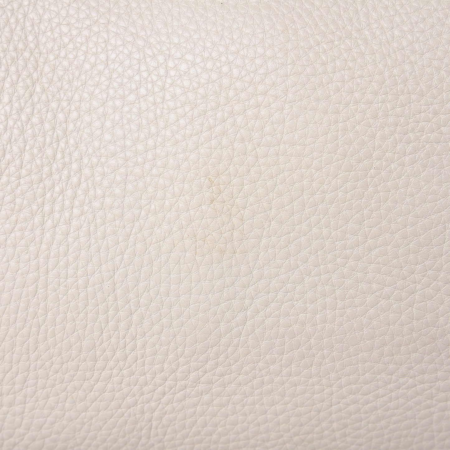Pebbled Calfskin Medium Soho Boston Off White