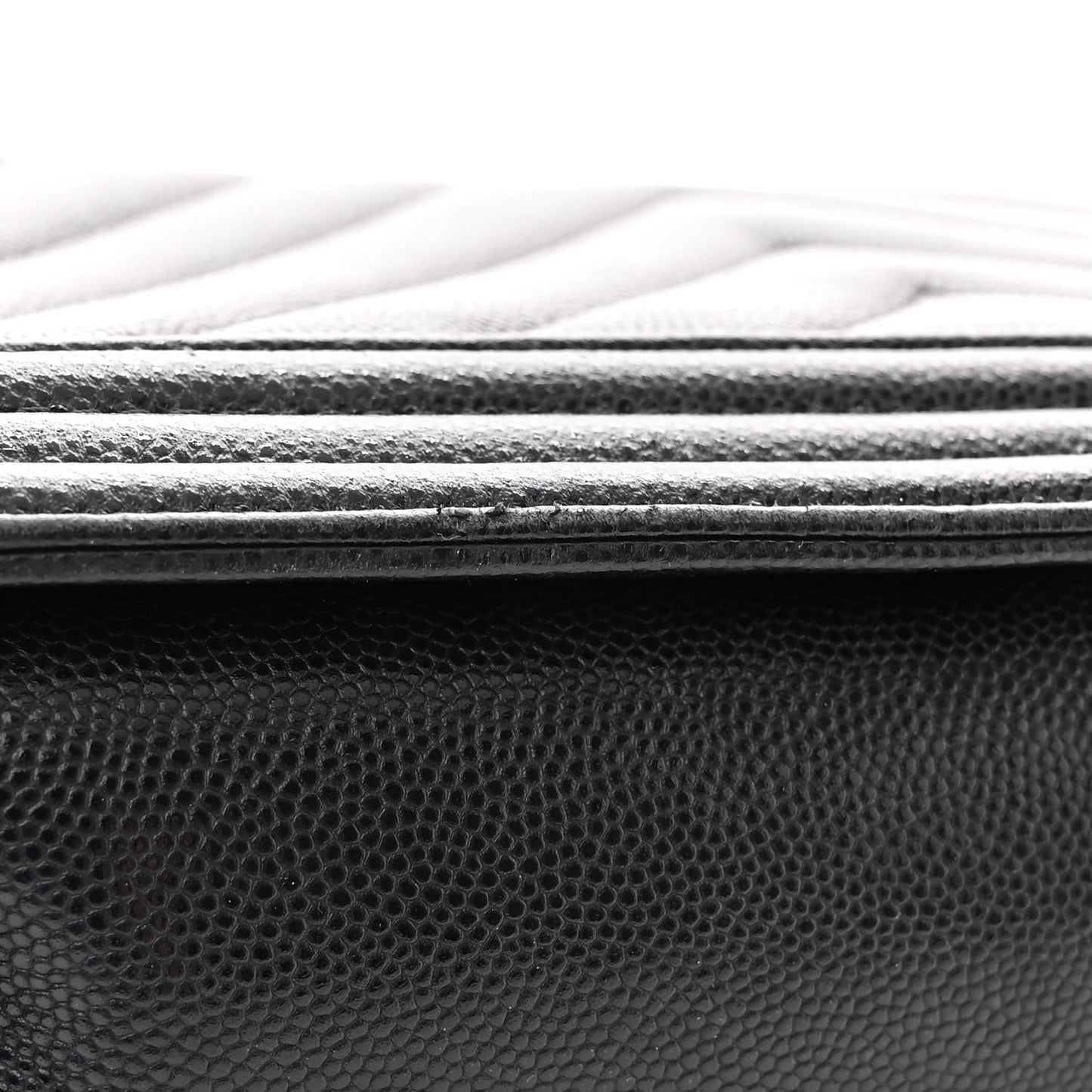 Caviar Chevron Quilted New Medium Boy Flap Black