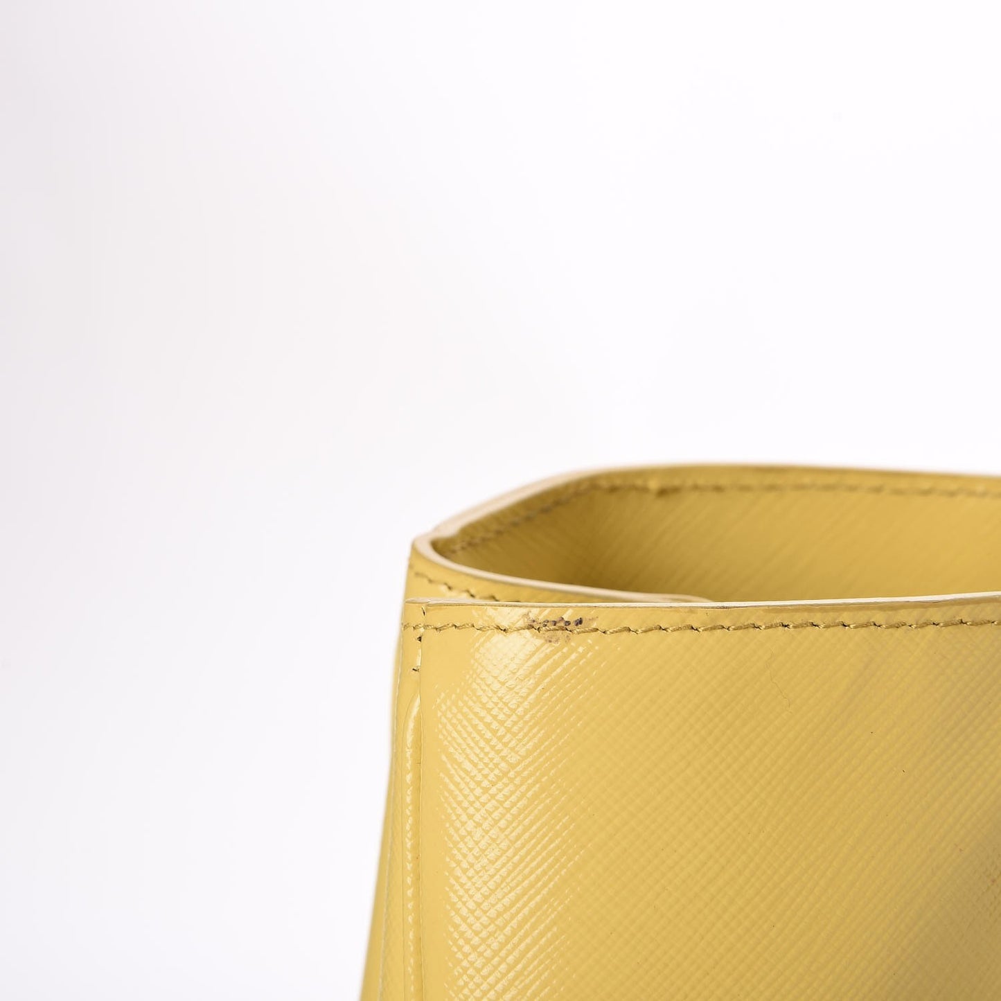 Saffiano Vernice Tote Ananas