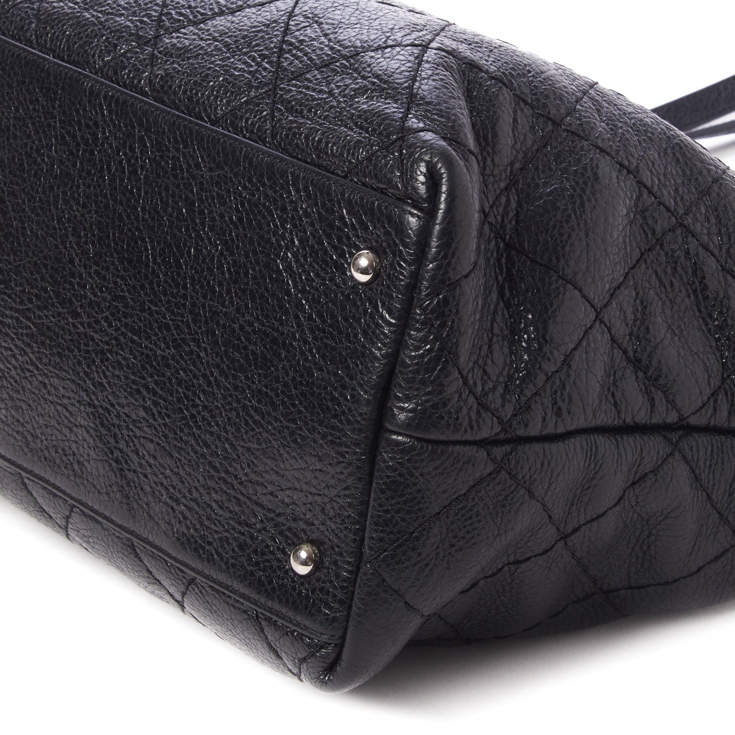 Chanel Glazed Calfskin Large On The Road Tote Black 4 of 9