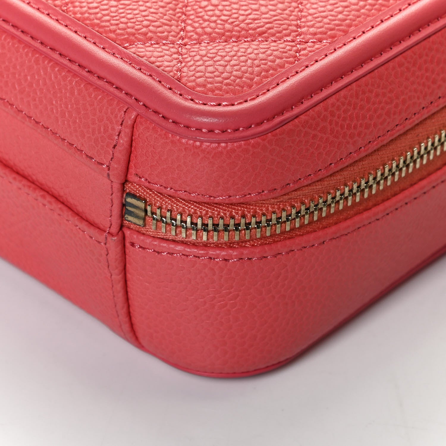 Chanel Caviar Quilted Small CC Filigree Vanity Case Coral 11 of 13