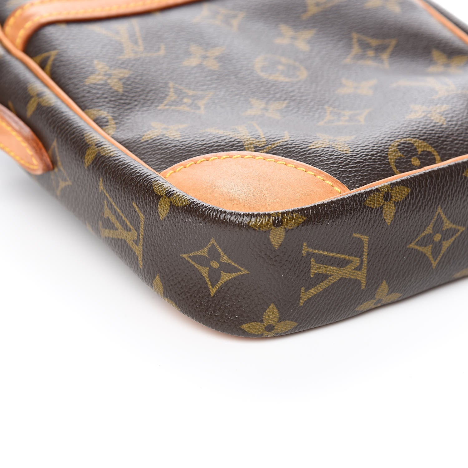 Louis Vuitton Monogram Danube 21 8 of 12