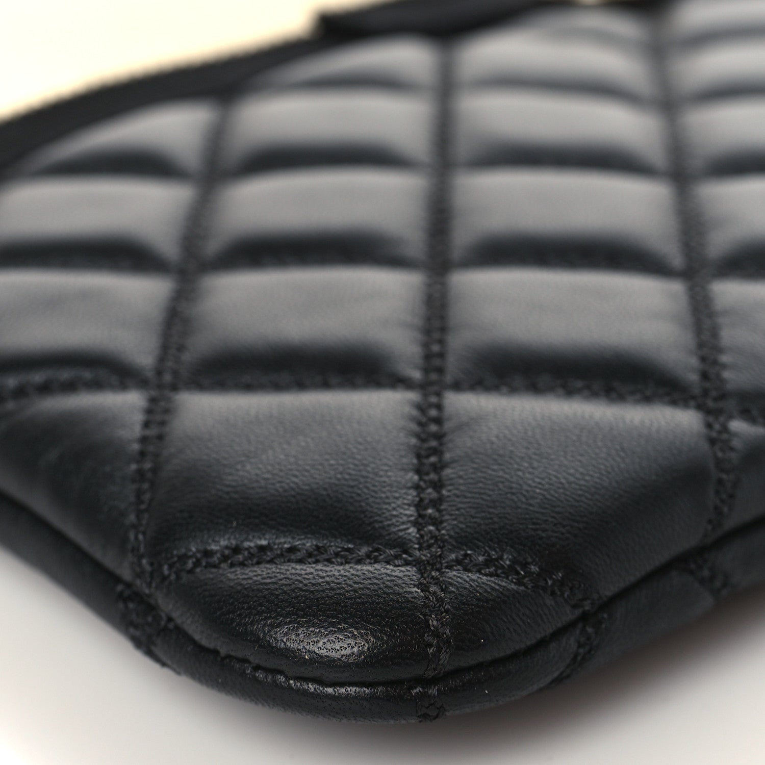Chanel Metallic Goatskin Lambskin Grosgrain Pearl CC Medium Cosmetic Case Black Gold 8 of 10