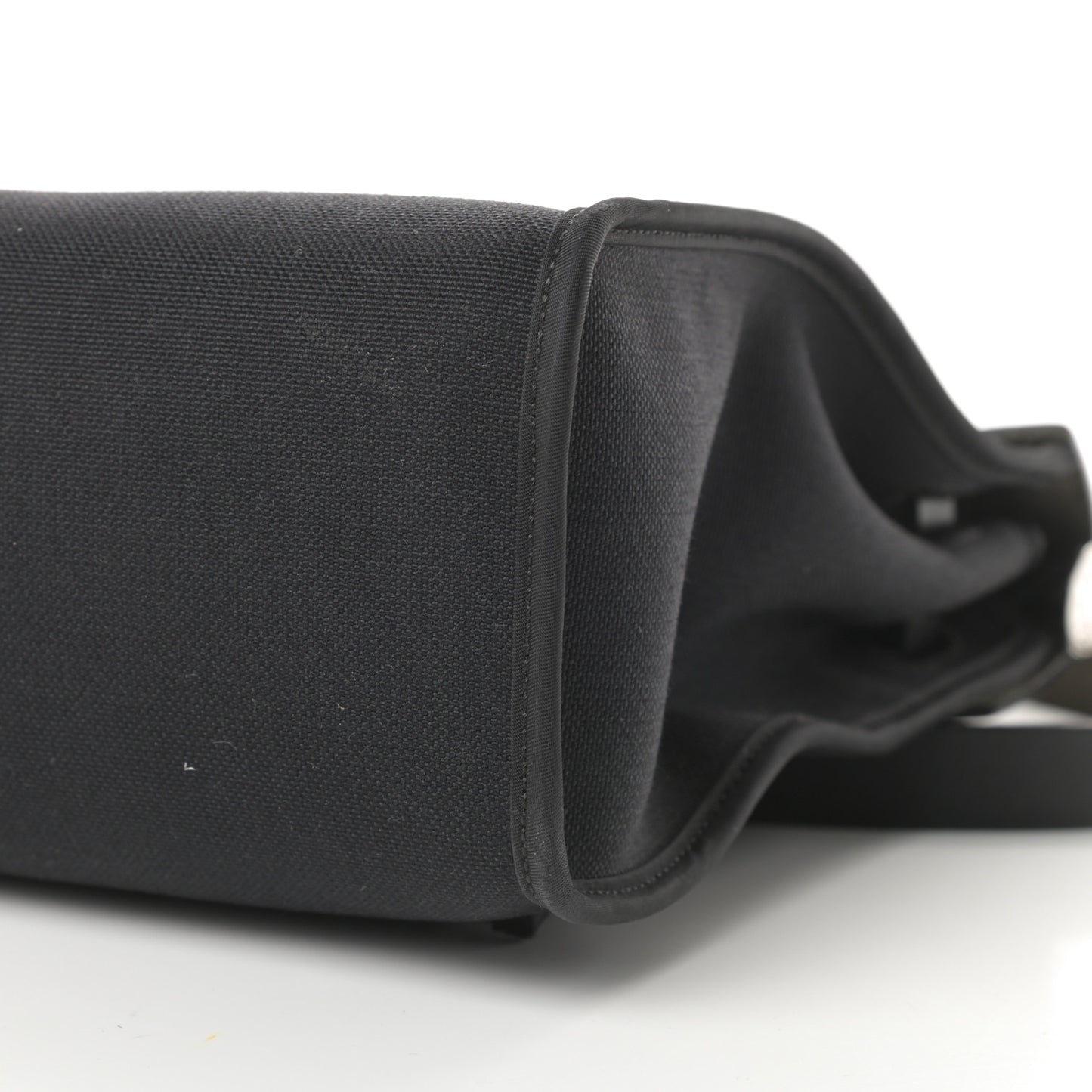Military Toile Vache Hunter Herbag Zip PM 31 Black