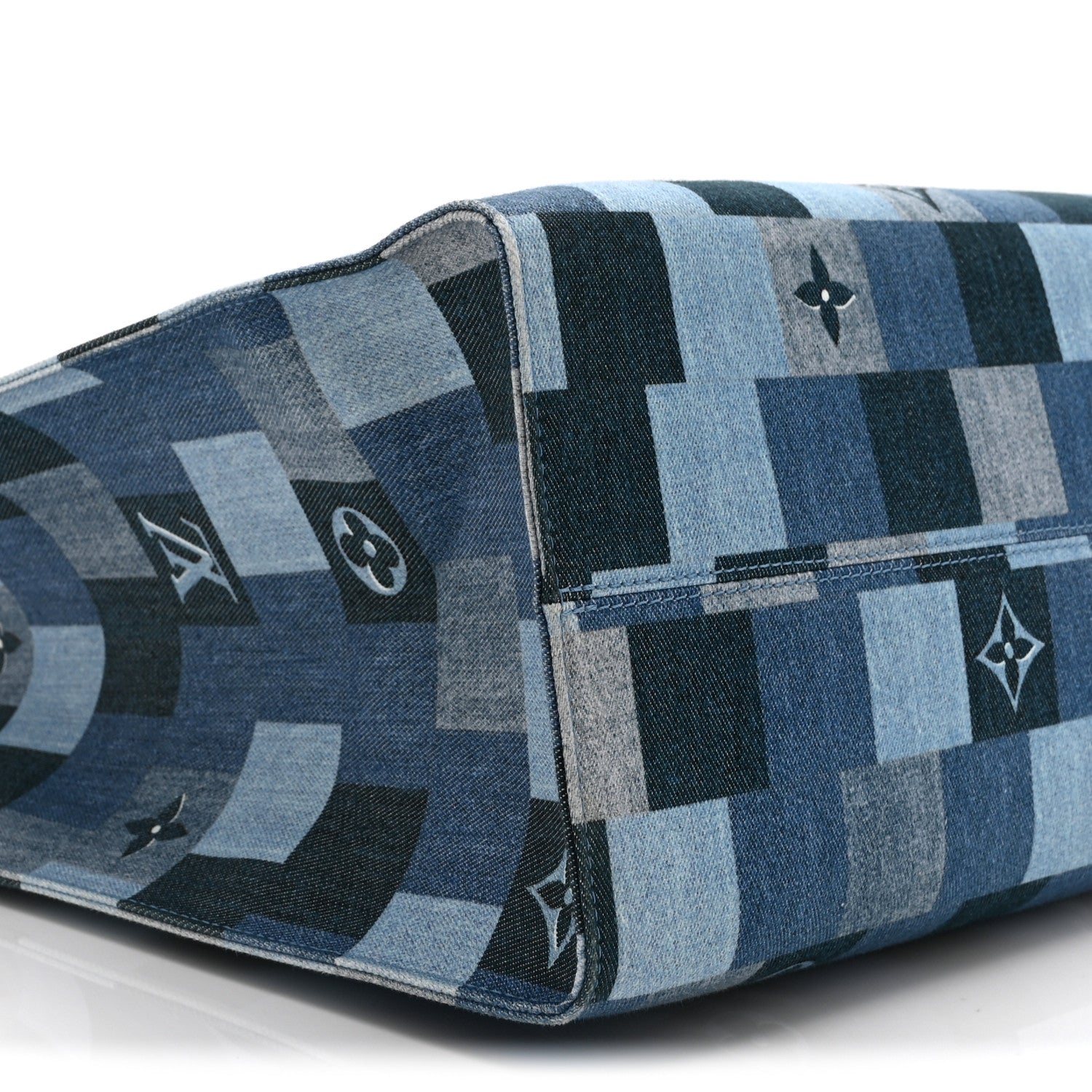Louis Vuitton Denim Damier Monogram Onthego Blue Rouge 9 of 10