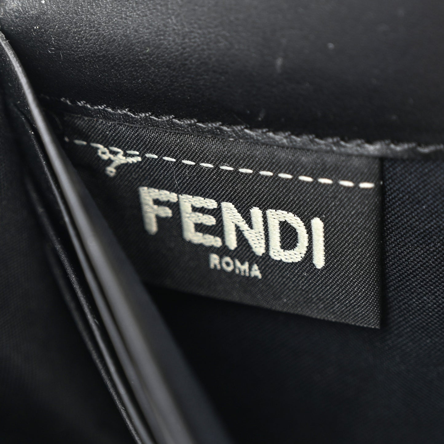 Vitello Liberty Lucido F is Fendi Continental Envelope Wallet on Chain Black