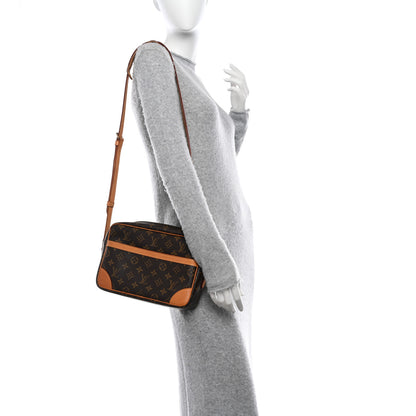 Louis Vuitton LOUIS VUITTON Monogram Trocadero 27 2 of 11