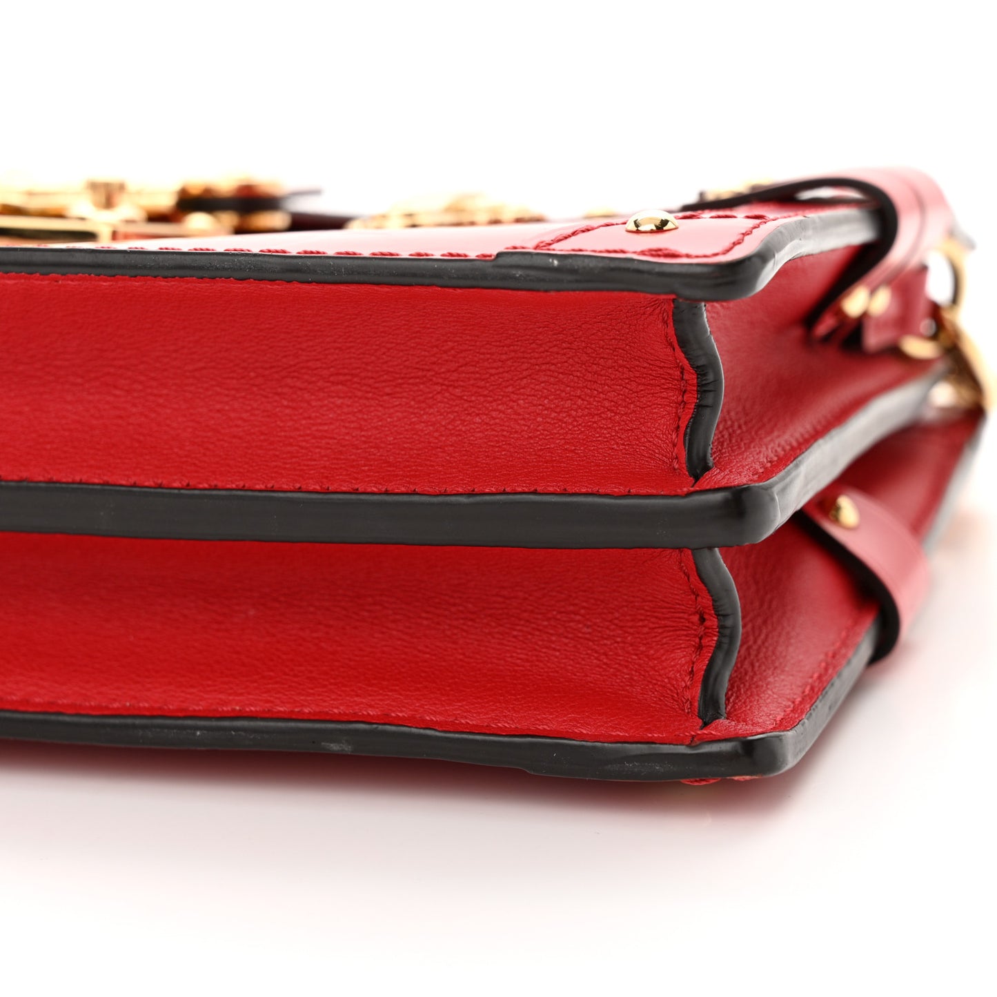 Vernis Trunk Clutch Cherry