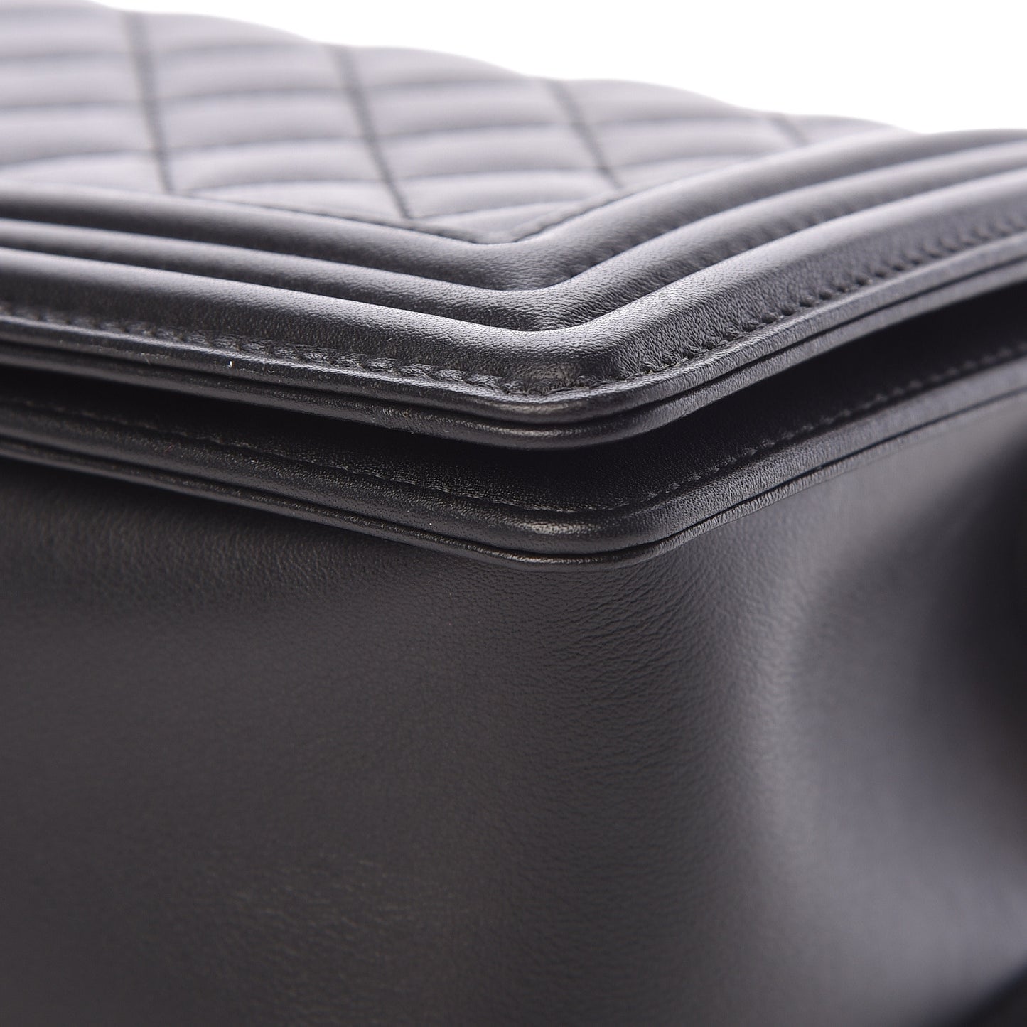 Lambskin Quilted Medium Boy Flap Black