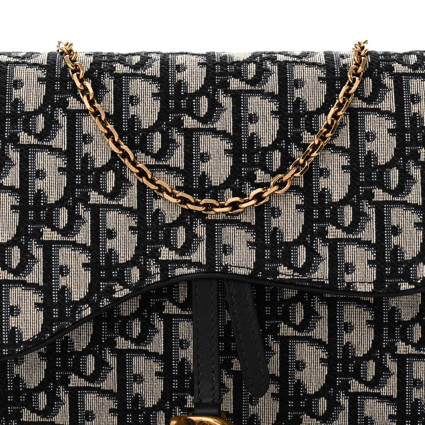 Oblique Saddle Chain Pouch Blue