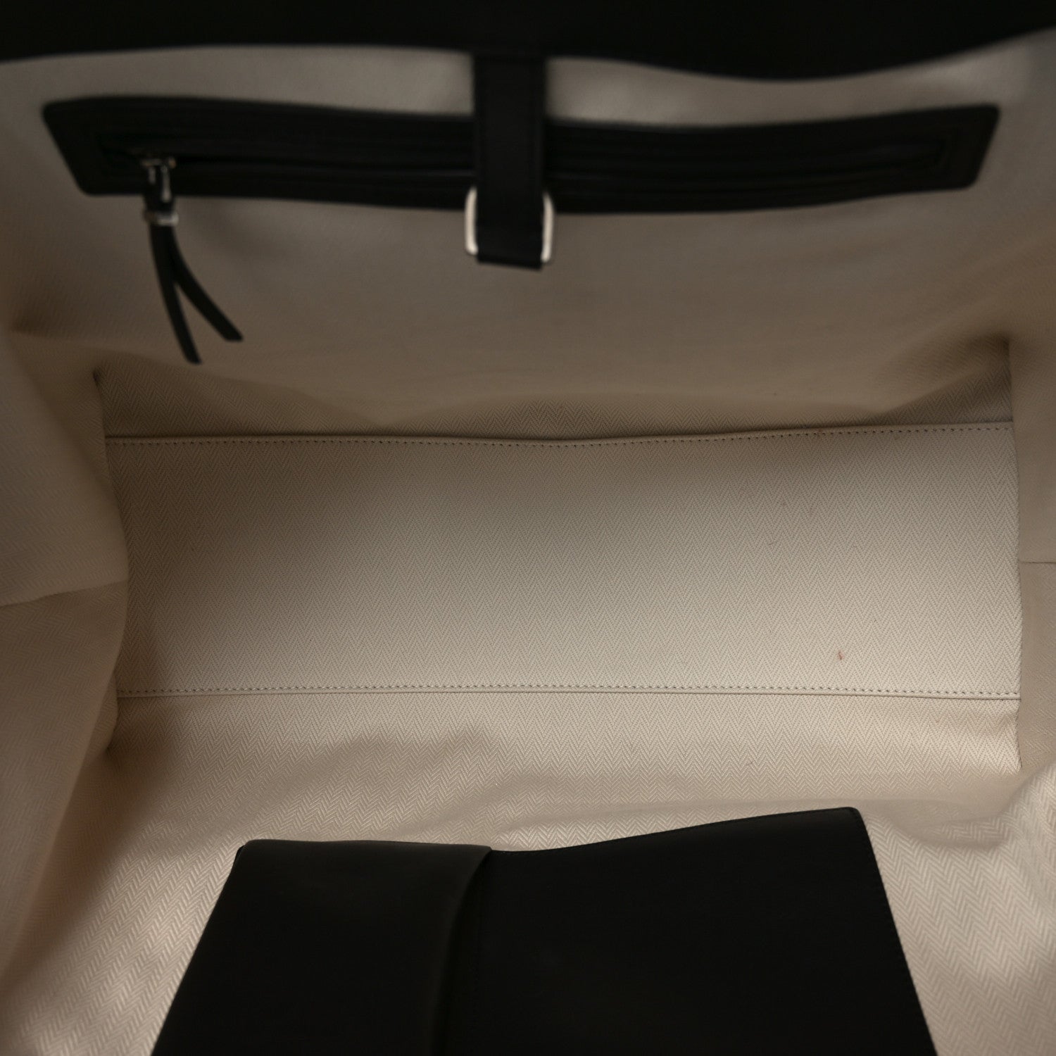 The Row Polished Saddle Calfskin Marlo Tote Bag Black 5 of 9