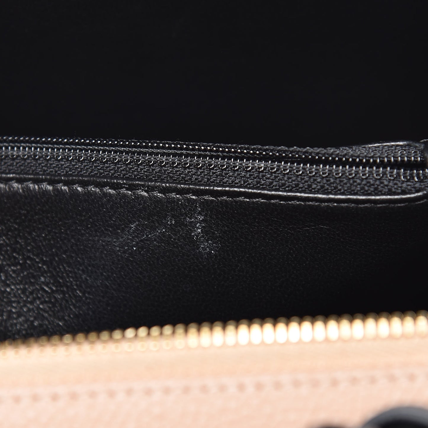 Caviar Quilted Medium CC Filigree Vanity Case Beige Black